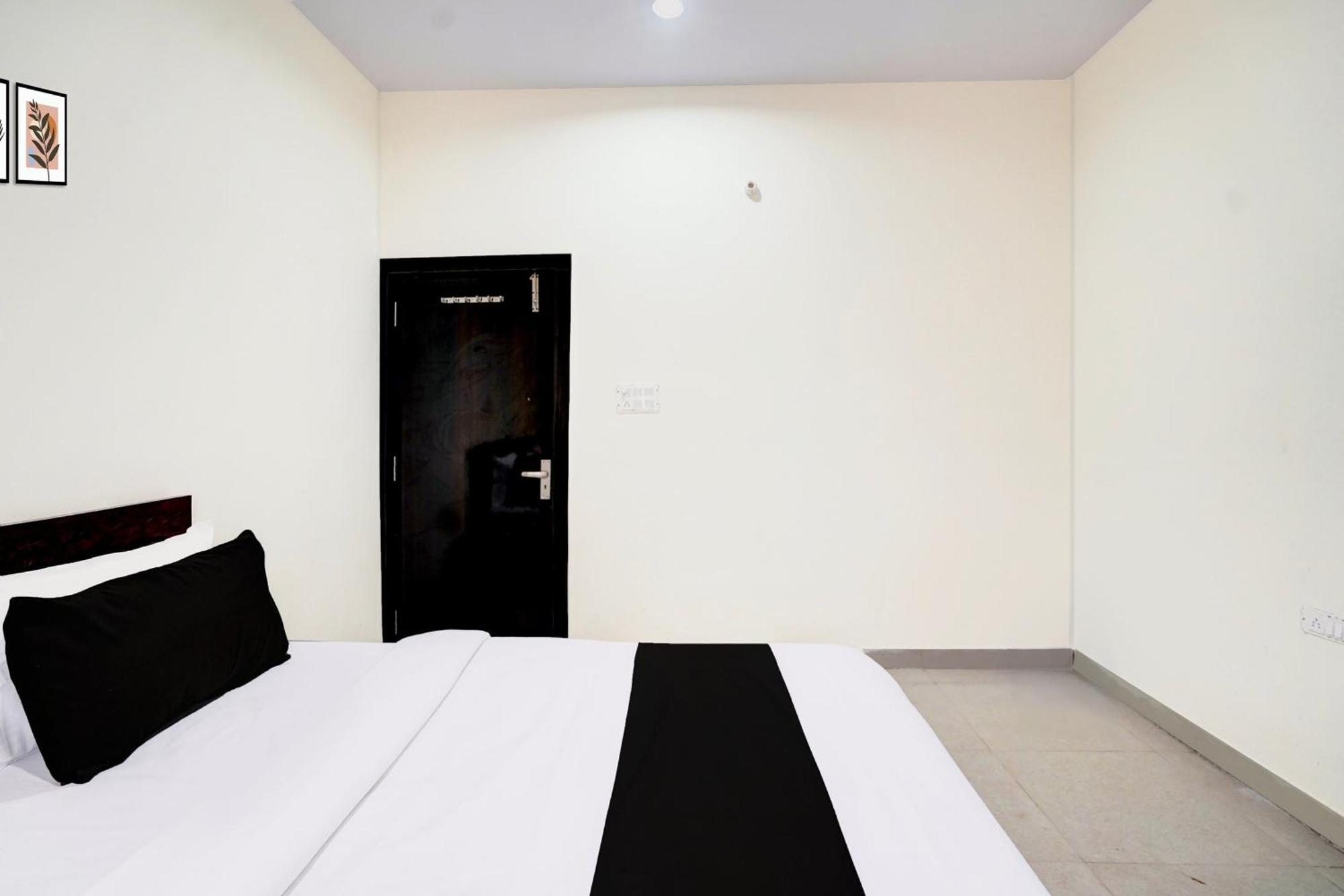 Hotel O The Crown Inn Danapur Esterno foto
